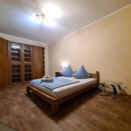 1-Room Luxury Apartment On Sobornyi Avenue 170-V, By Grandhome Zaporizhia Exterior foto