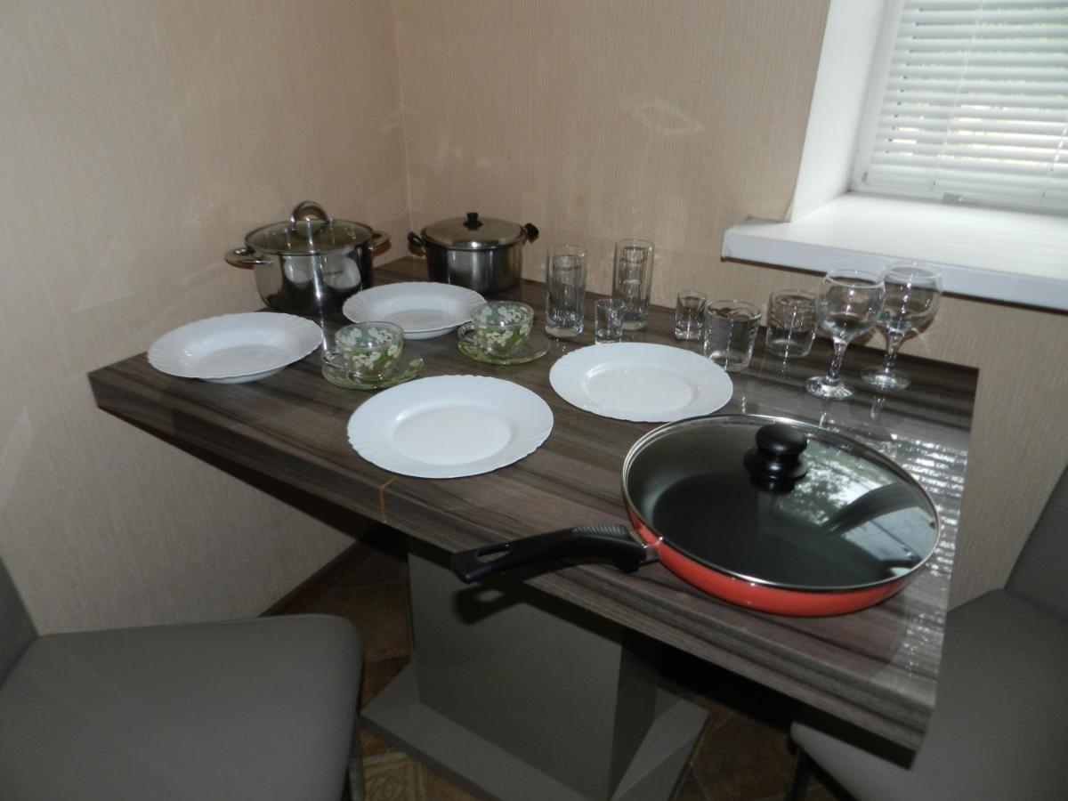 1-Room Luxury Apartment On Sobornyi Avenue 170-V, By Grandhome Zaporizhia Exterior foto